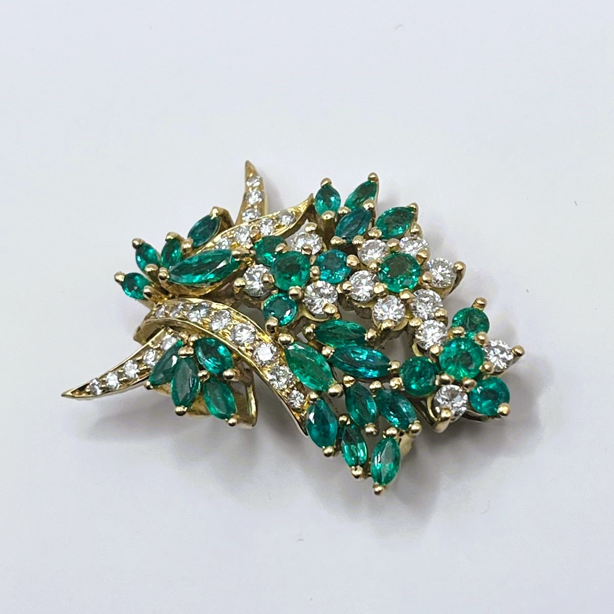 Fine Quality Vintage 18 kt Emerald and Diamond Pendant  Litnon.com