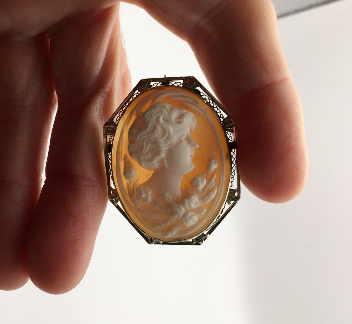 Antique Large Shell Cameo 14-karat White Gold Litnon.com