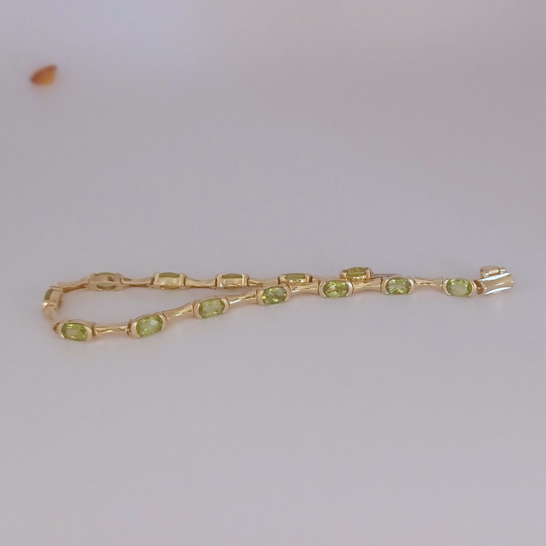 Fine Cut and Color Natural Peridot 14kt Gold Bracelet Litnon.com