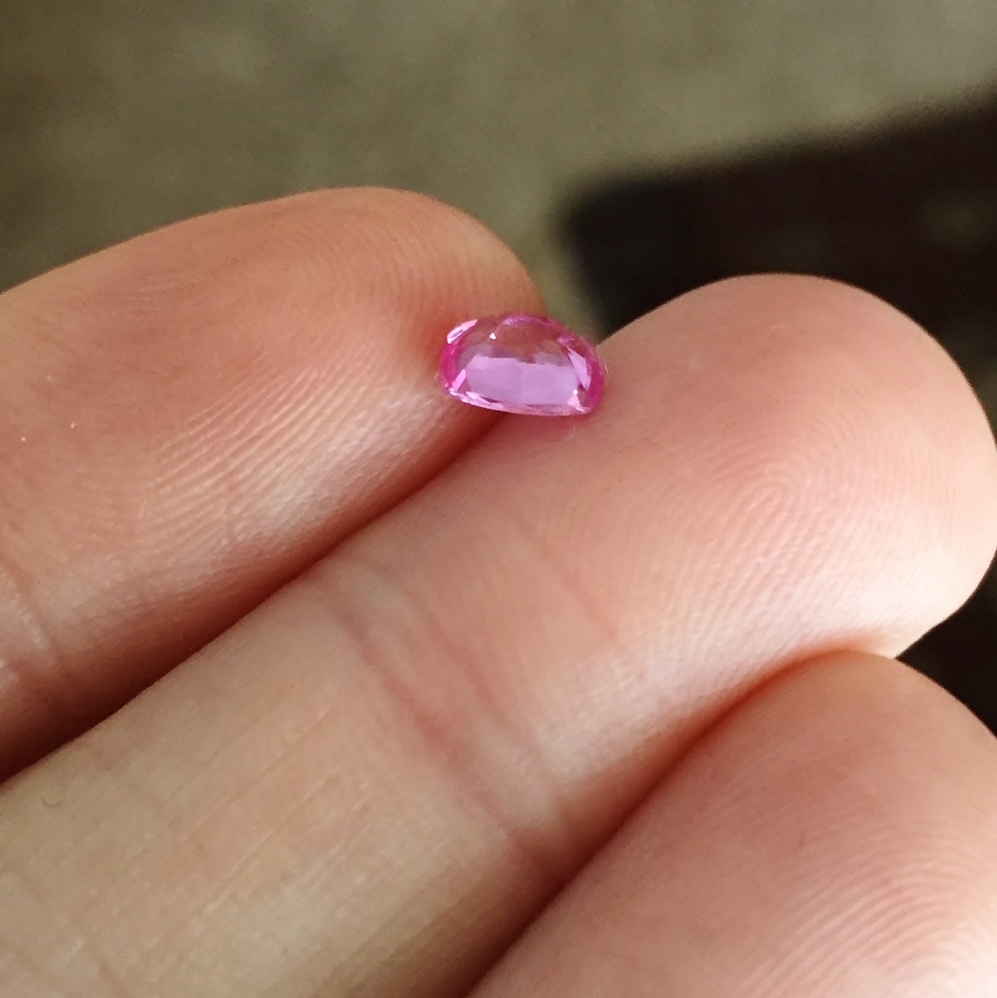 Natural Fine Pink Sapphire Sri - Lanka  Litnon.com