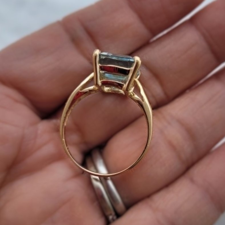 Quality 14 Karat Natural Brazil Aquamarine Ring Litnon.com