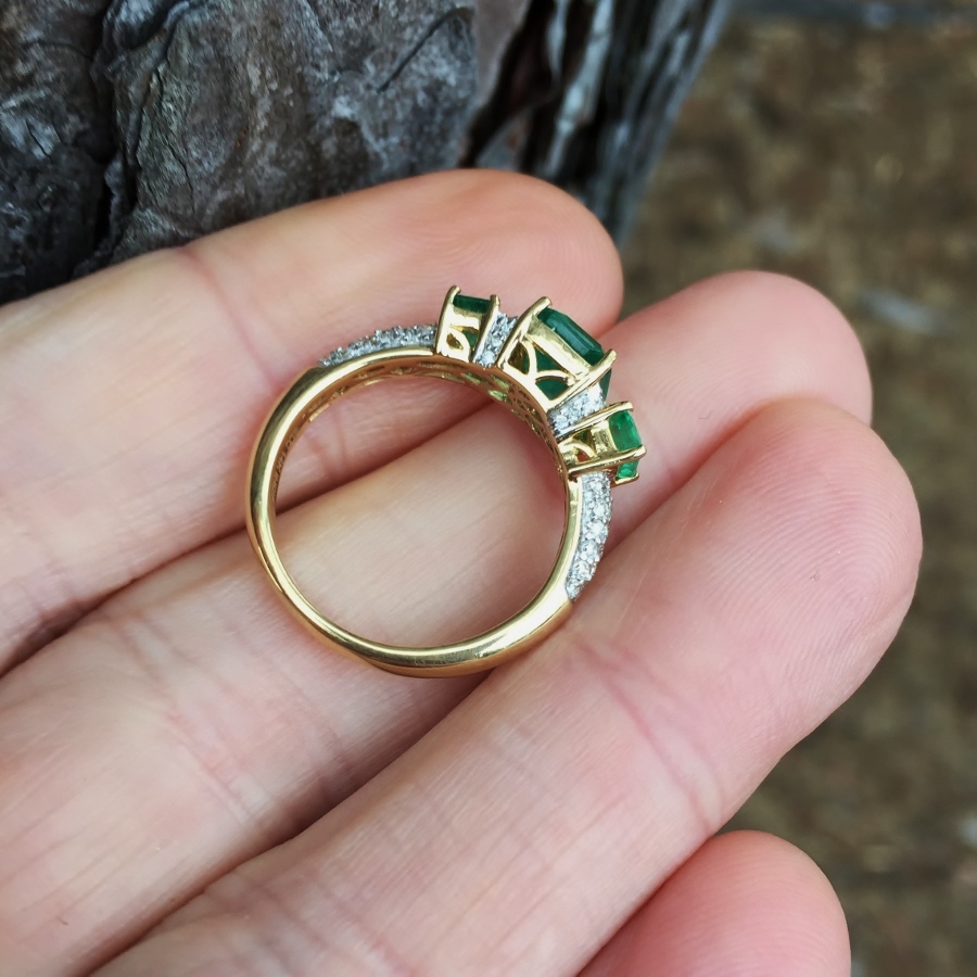 Quality Fine Color Natural Emerald and Diamond Ring 2.5 ct tw 18kt Litnon.com