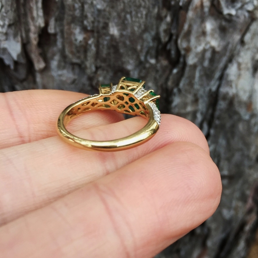 Quality Fine Color Natural Emerald and Diamond Ring 2.5 ct tw 18kt Litnon.com