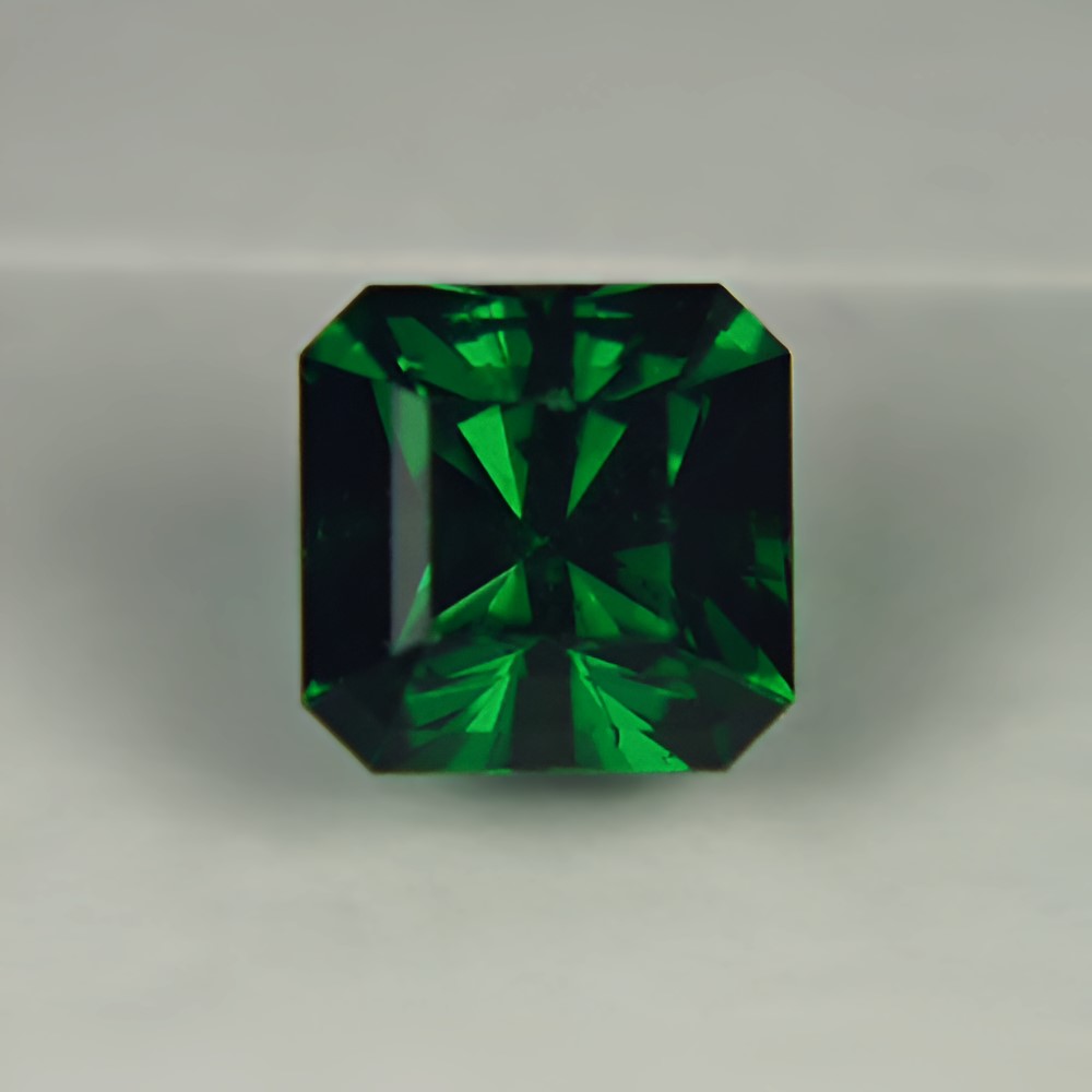 Intense Chrome Green Tsavorite Garnet Kenya 1.99 carats GL Litnon.com