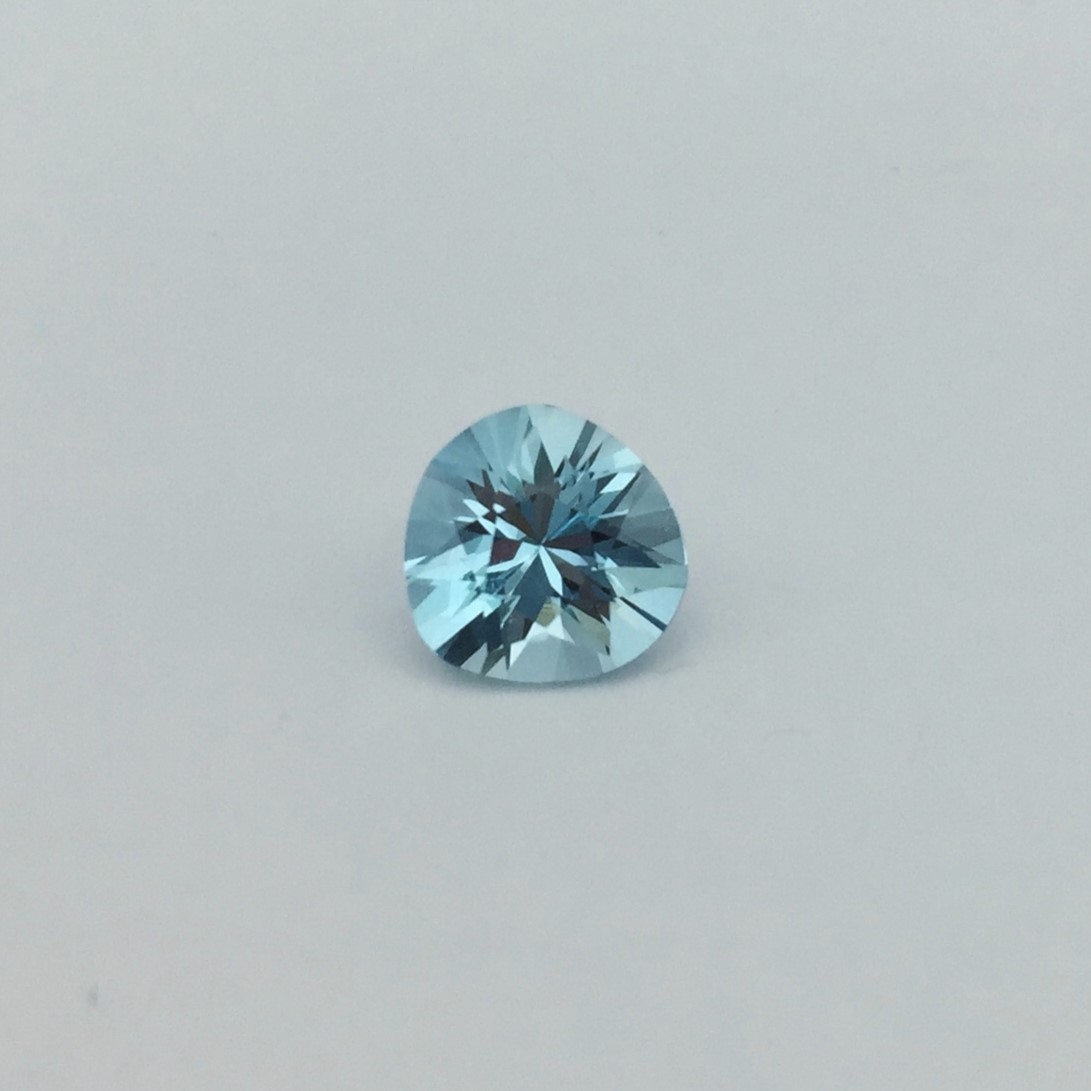 Nice Color and Bright Natural Aquamarine Nigeria 1.26 ct  Litnon.com