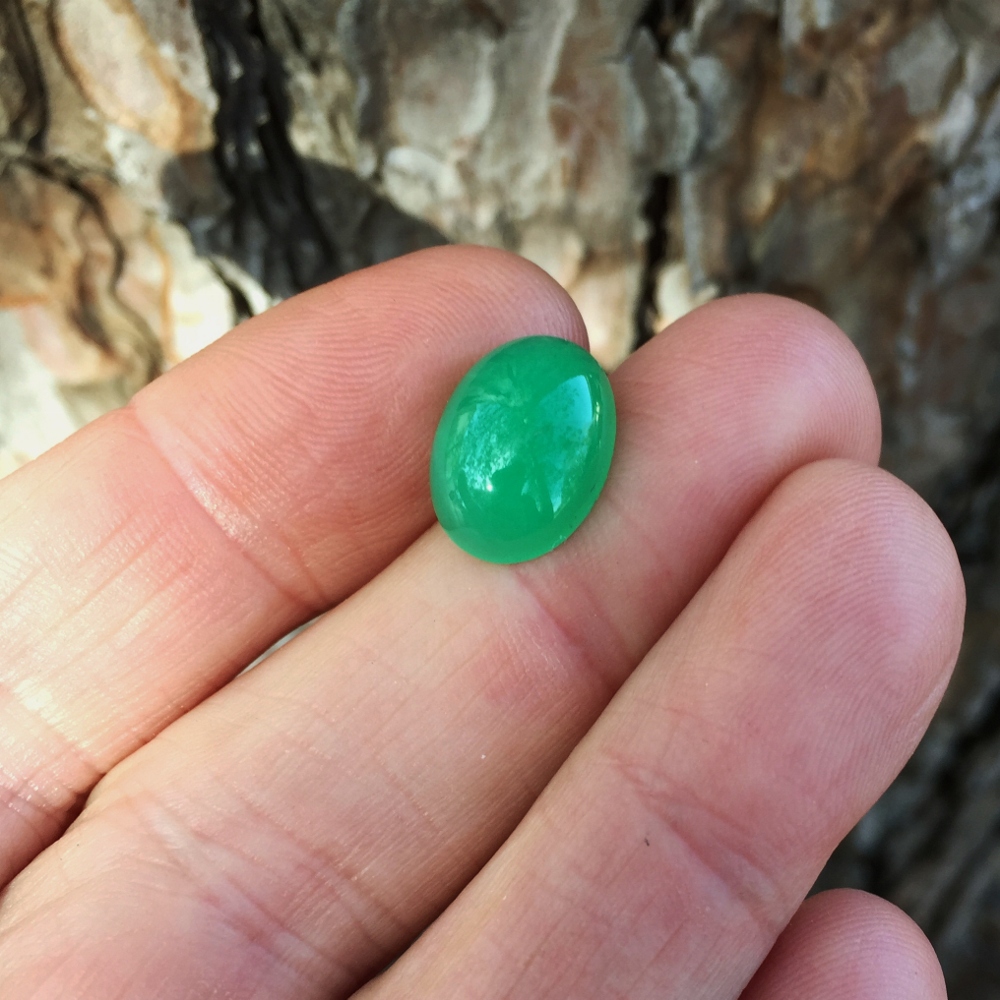 Premium Gem Color Australia Chrysoprase 6.01 Carats  Litnon.com