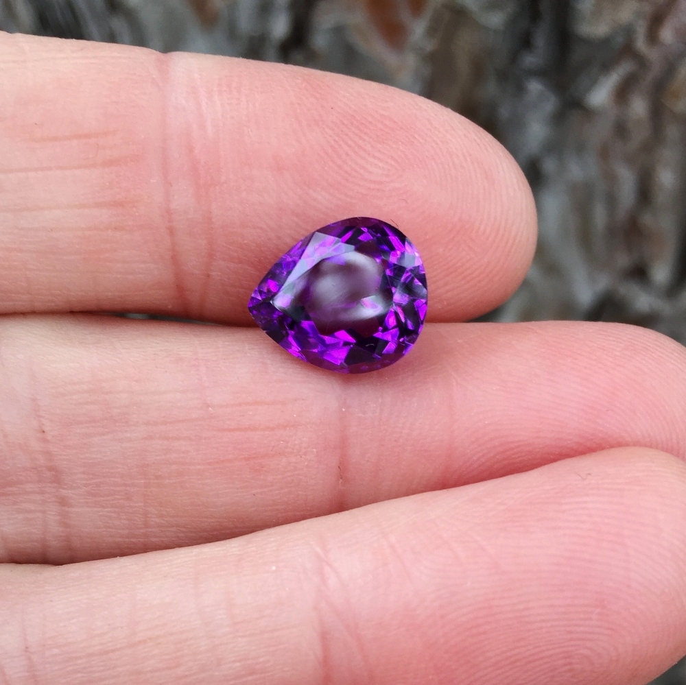 Old Stock Fine Color Brazil Amethyst 4.44 Carats Litnon.com