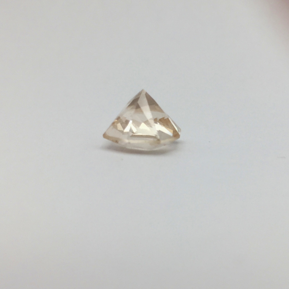 USA Cut Natural Champagne Topaz Pakistan 5.14 Carats  Litnon.com