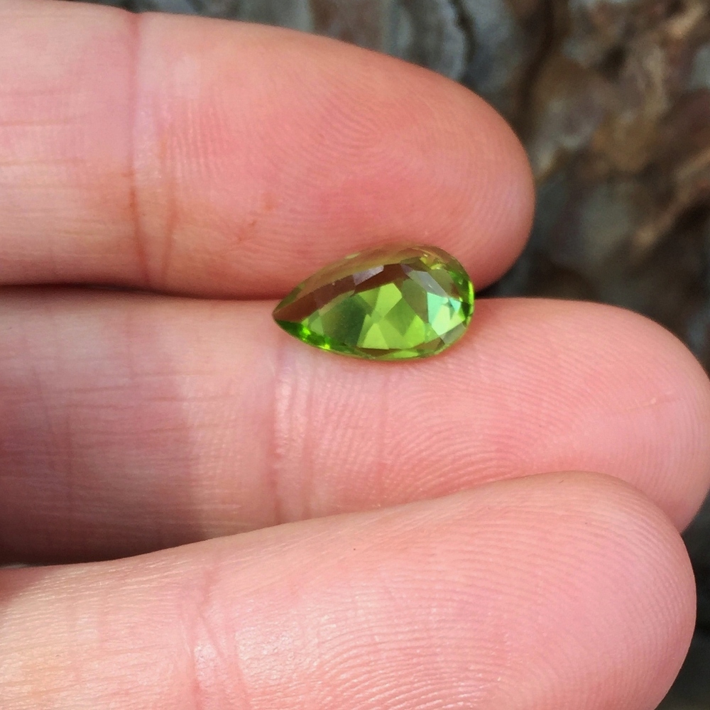  Fine Cut and Color Natural Peridot Pakistan 3.80 Carats  Litnon.com