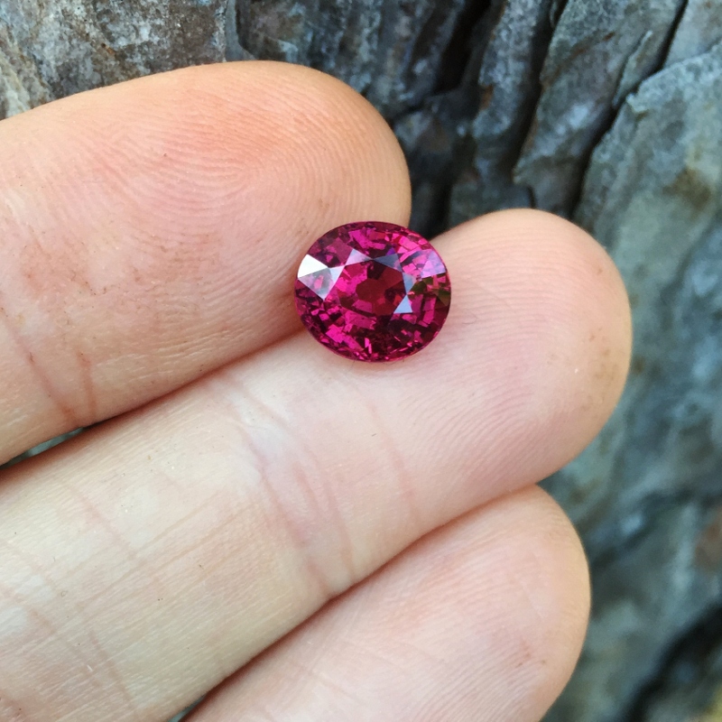 Bright Tanzania Umba River Rhodolite Garnet 3.51 carats GLI  Litnon.com