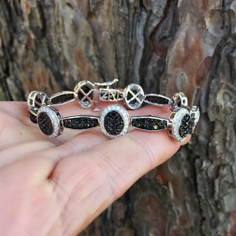 Quality 14kt White Gold Black & White Diamond Bracelet 8 Carats Litnon.com