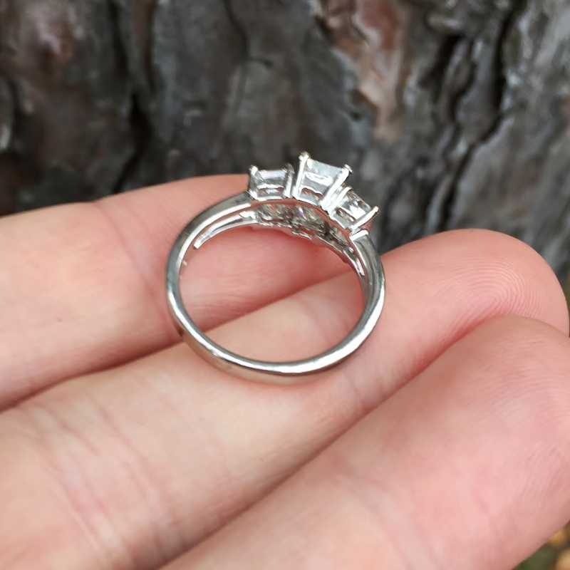 Superb Quality! Emerald Cut Natural Diamond Platinum Ring 2.25 Carats Litnon.com