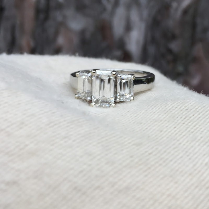 Superb Quality! Emerald Cut Natural Diamond Platinum Ring 2.25 Carats Litnon.com