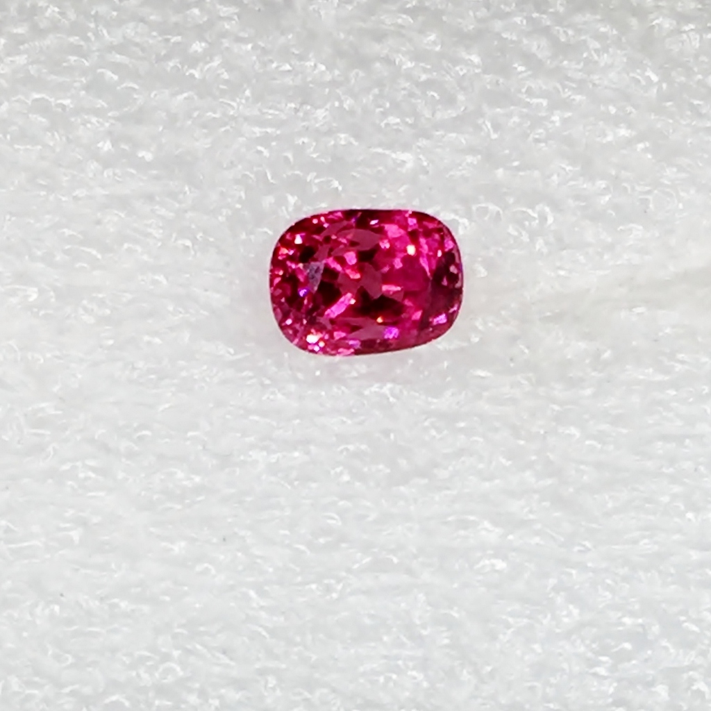  Old Stock Bright Vivid Pink Burmese Spinel 2.74 Carats Litnon.com