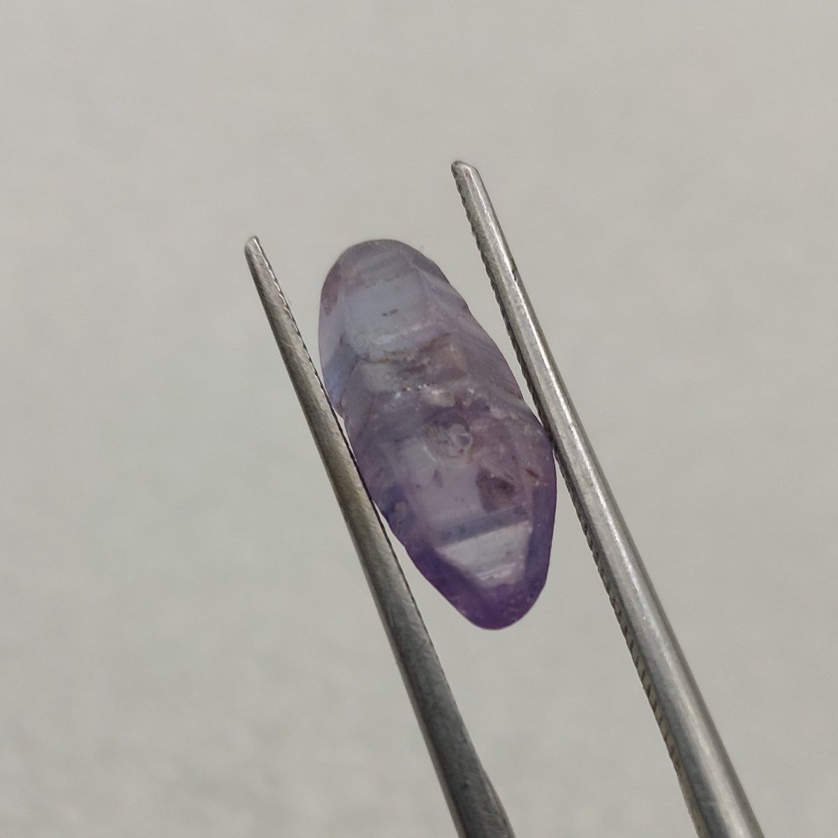 Color Shift Natural Ceylon Sapphire Crystal Terminated Specimen 3.97 Carats Litnon.com