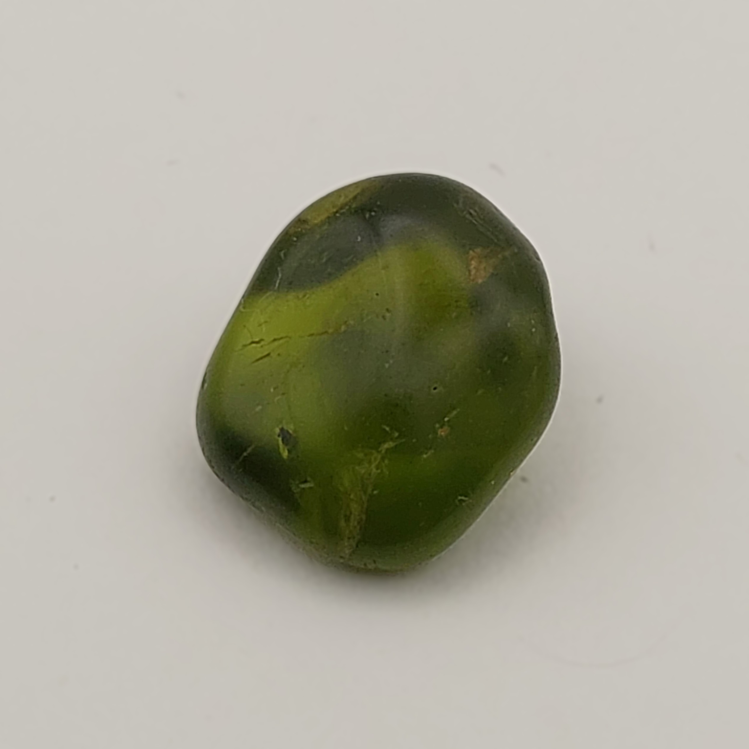 Facet Grade Arizona Peridot Facet Rough 19 carats Litnon.com