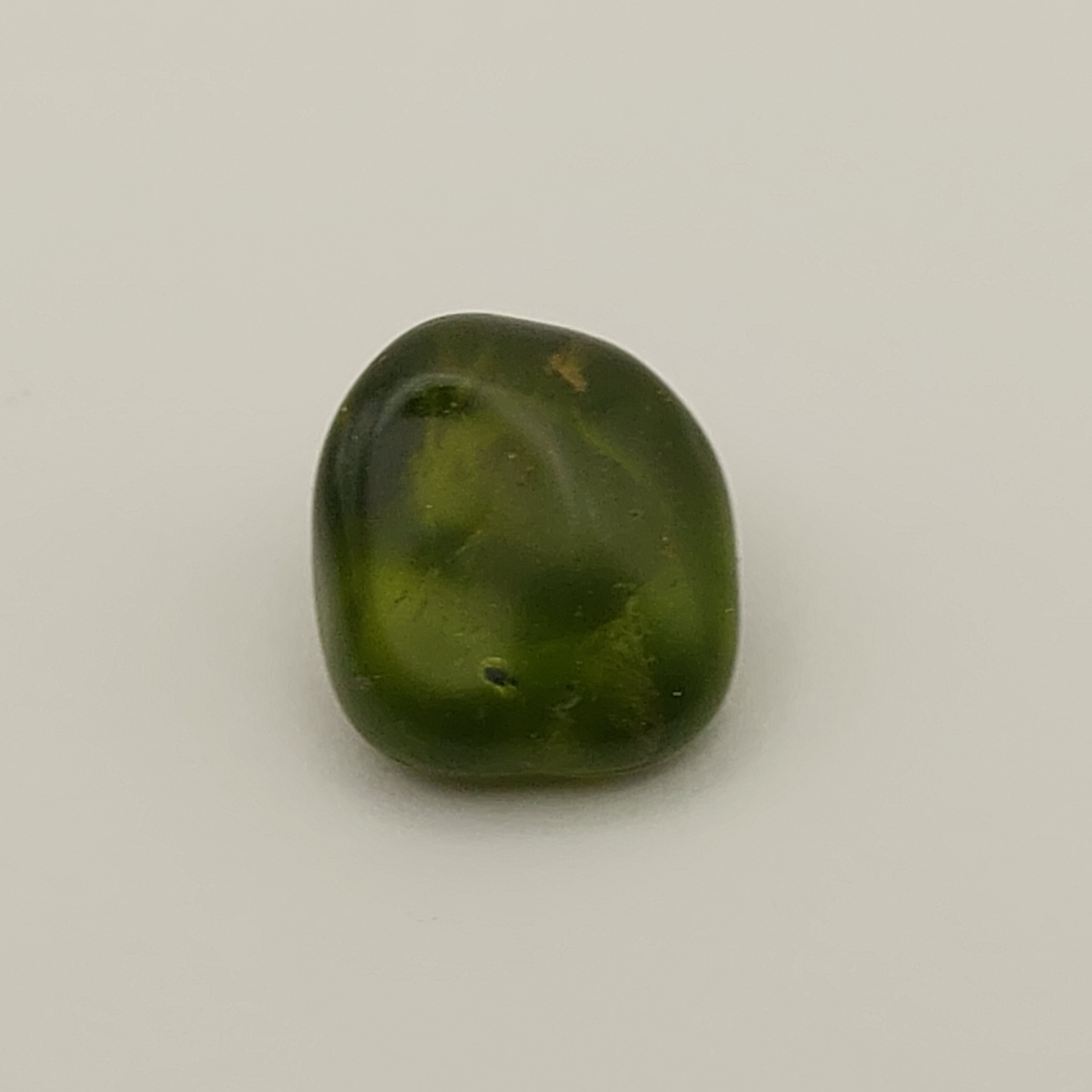 Facet Grade Arizona Peridot Facet Rough 19 carats Litnon.com