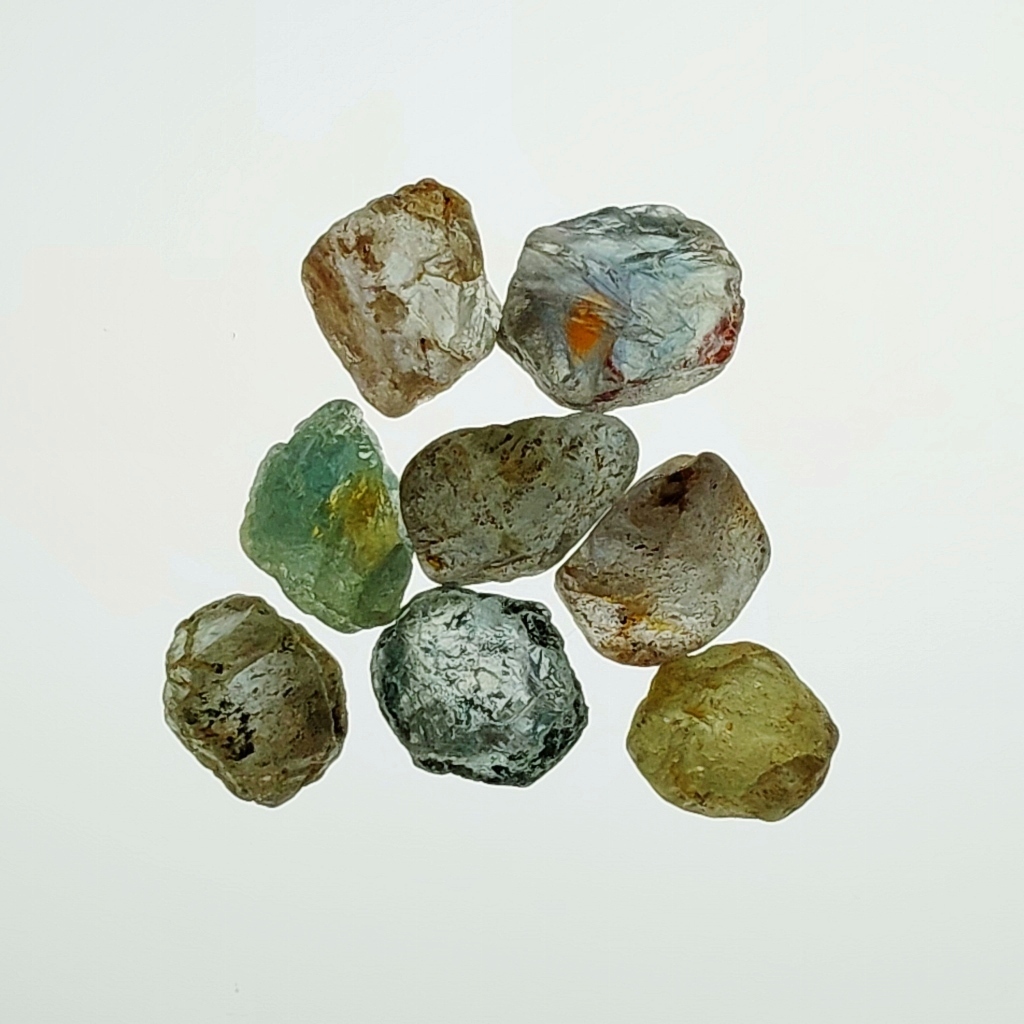 Hand Select Unheated Natural Montana Sapphire Rough 44.22 Carats Litnon.com