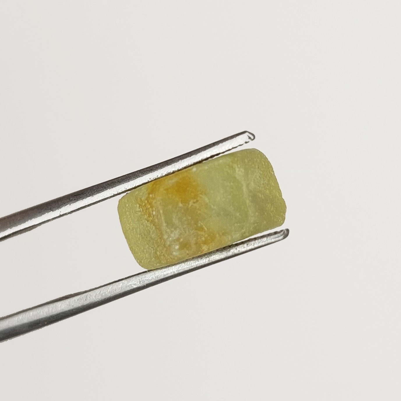 American Gem Natural Montana Sapphire Rough Flat 8.67 Carats Litnon.com