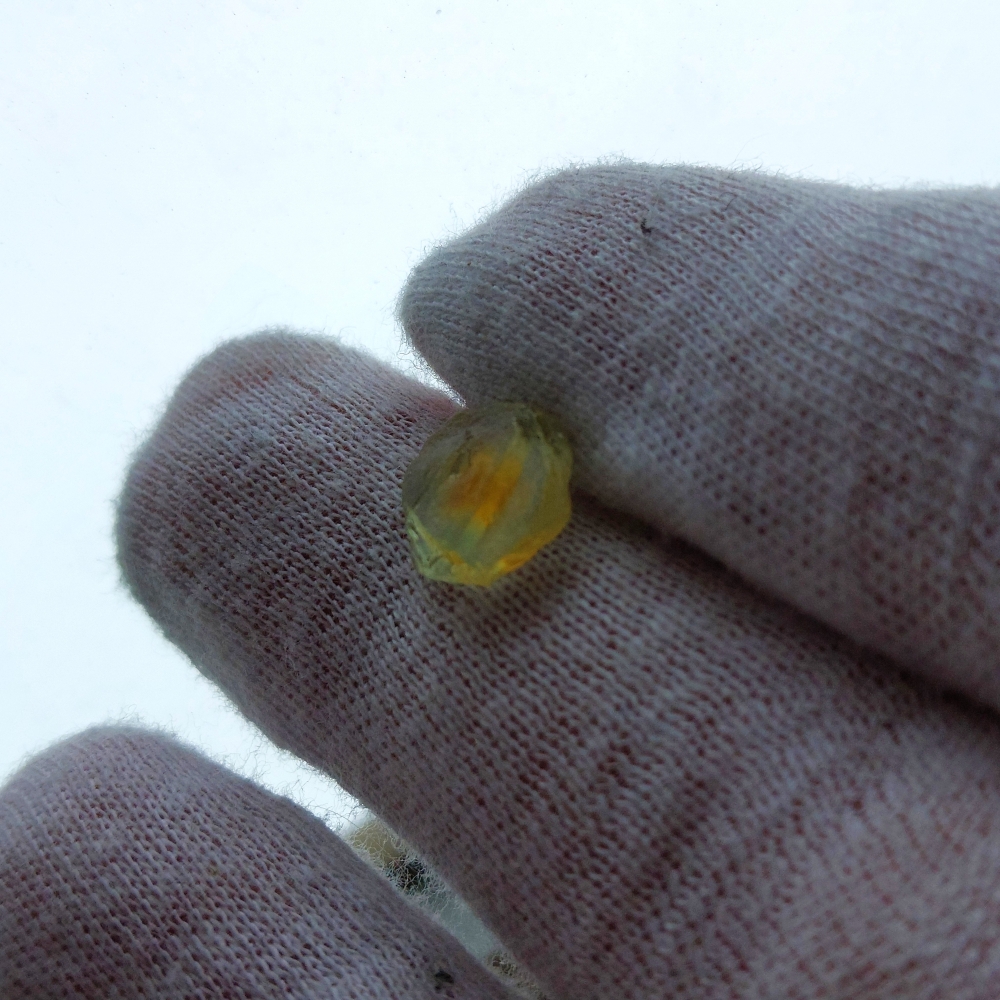 American Gem Natural Montana Sapphire Rough Flat 4.03 Carats Litnon.com