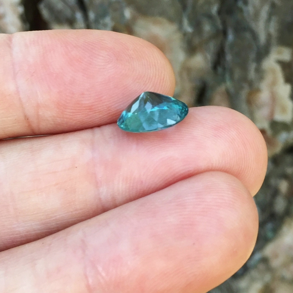Ultra Rare AGL Cerified Natural Unheated Paraiba Tourmaline 4.55 Carats Litnon.com