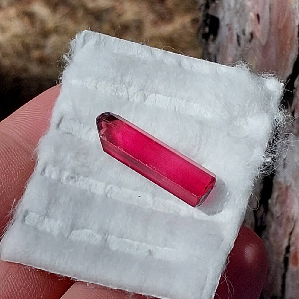 Clean Red Pink Tourmaline Specimen Afghanistan 18.58 Carats Litnon.com