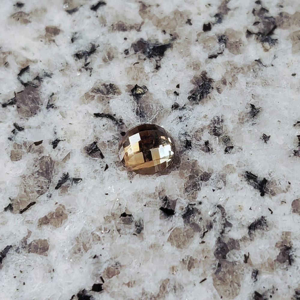 Natural Yellow Montana Sapphire Rose Cut  0.59 Carats Litnon.com