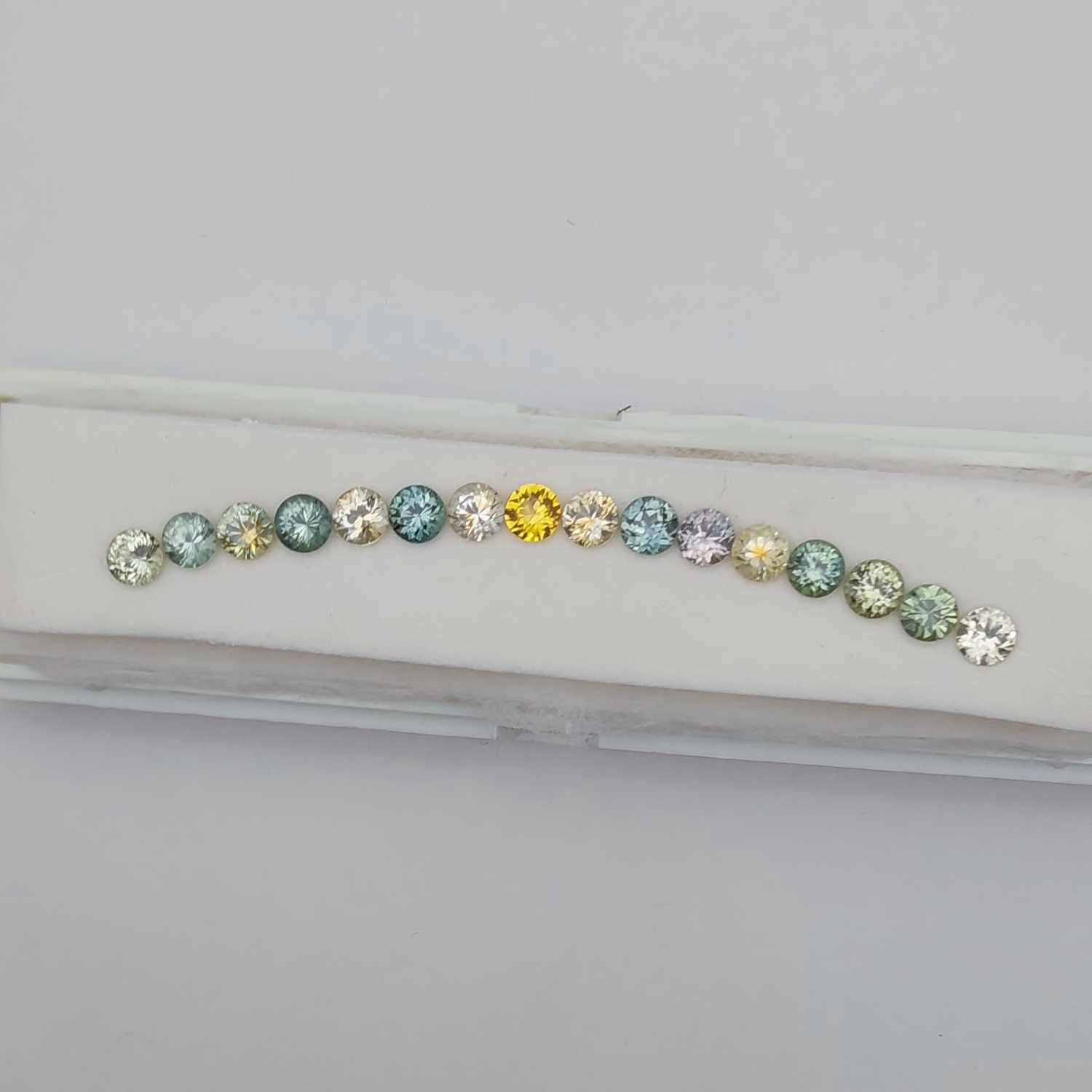 Bright and Pretty Multi-Color Montana Sapphire Suite 7.25 Carats Litnon.com