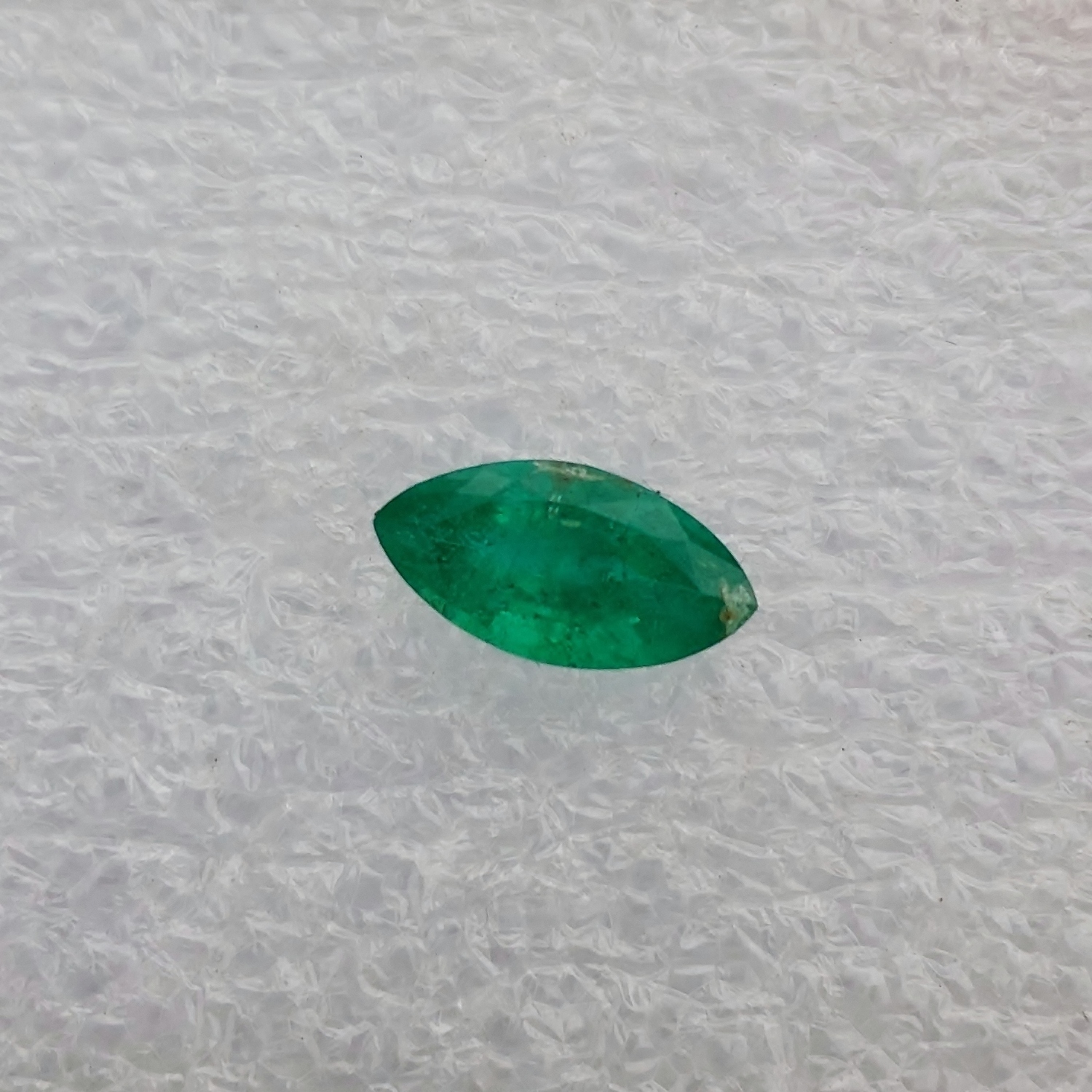 Natural Bright Fine Green Colombian Emerald 1.37 Carat Litnon.com