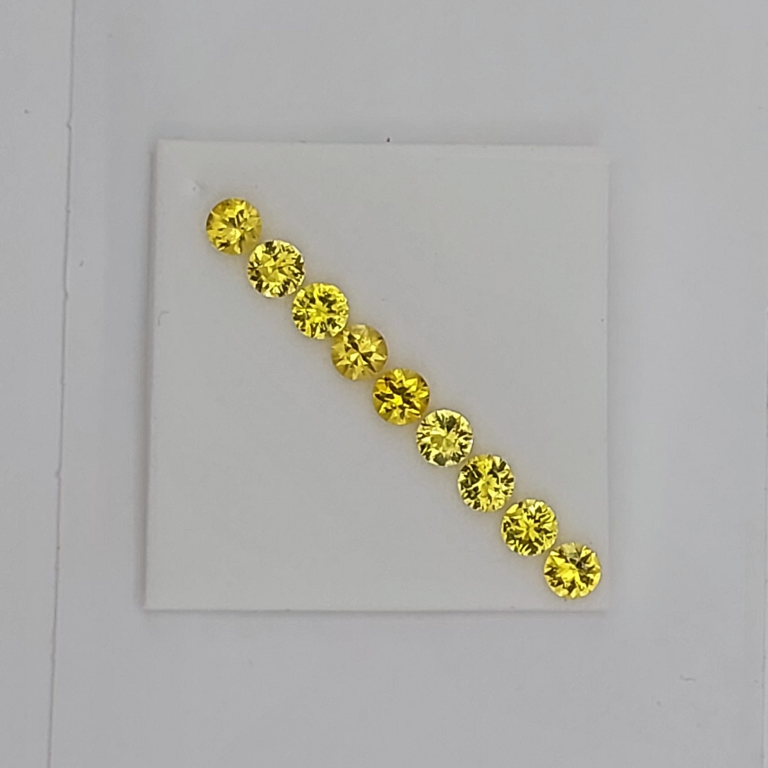 Bright and Pretty Yellow Montana Sapphire Suite 2.36 Carats Litnon.com