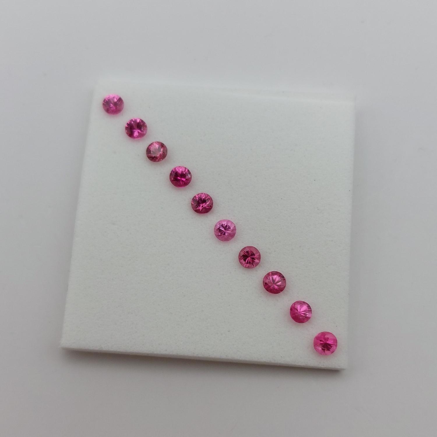 Pink Natural Burmese Spinel Lot 2.5 mm  Litnon.com