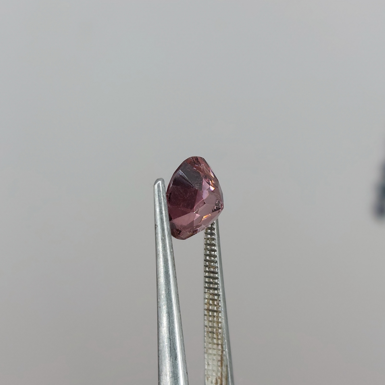 Pink Tourmaline Afghanistan 1.40 Carats Litnon.com