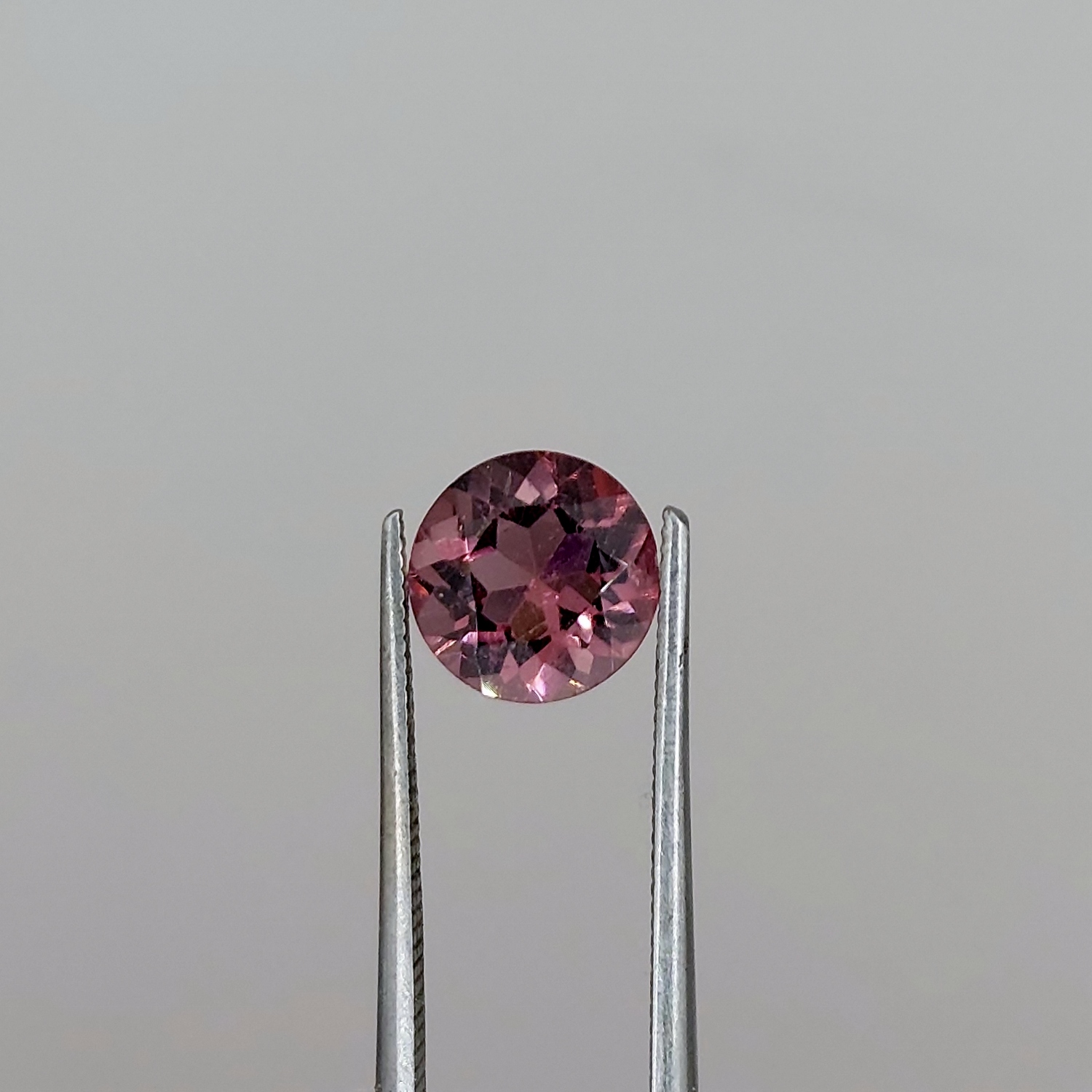 Pink Tourmaline Afghanistan 1.40 Carats Litnon.com