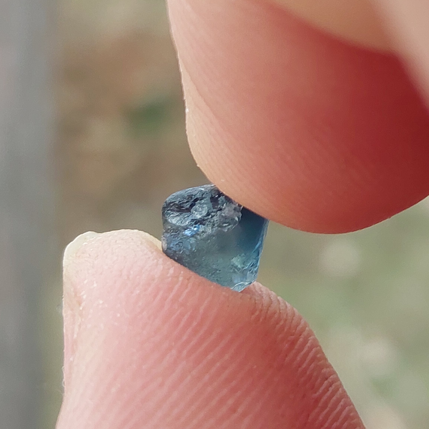 American Gem Natural Montana Sapphire Rough 2.54 Carats Litnon.com