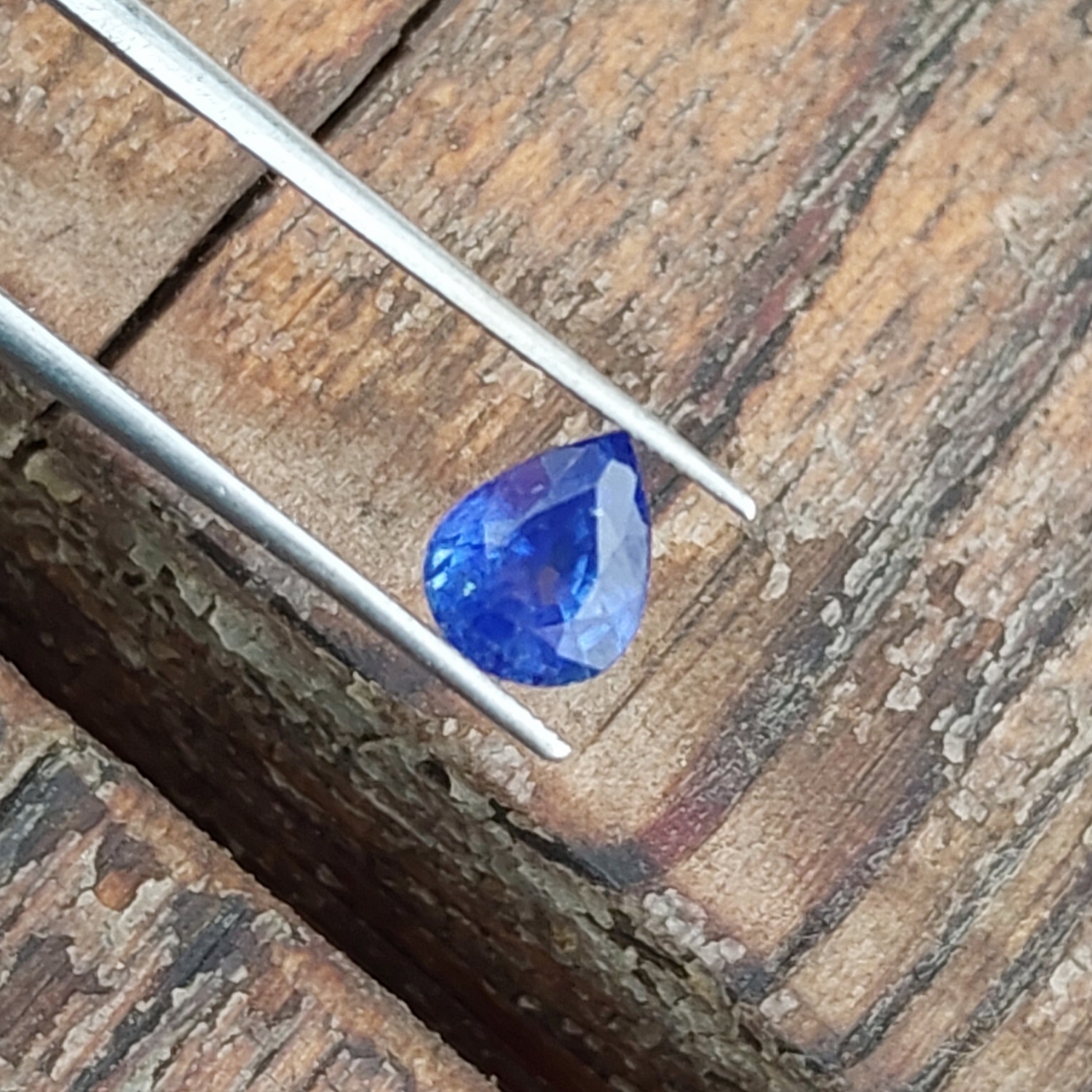 Bright & Pretty Fine Color Ceylon Blue Sapphire 1.49 Carats  Litnon.com