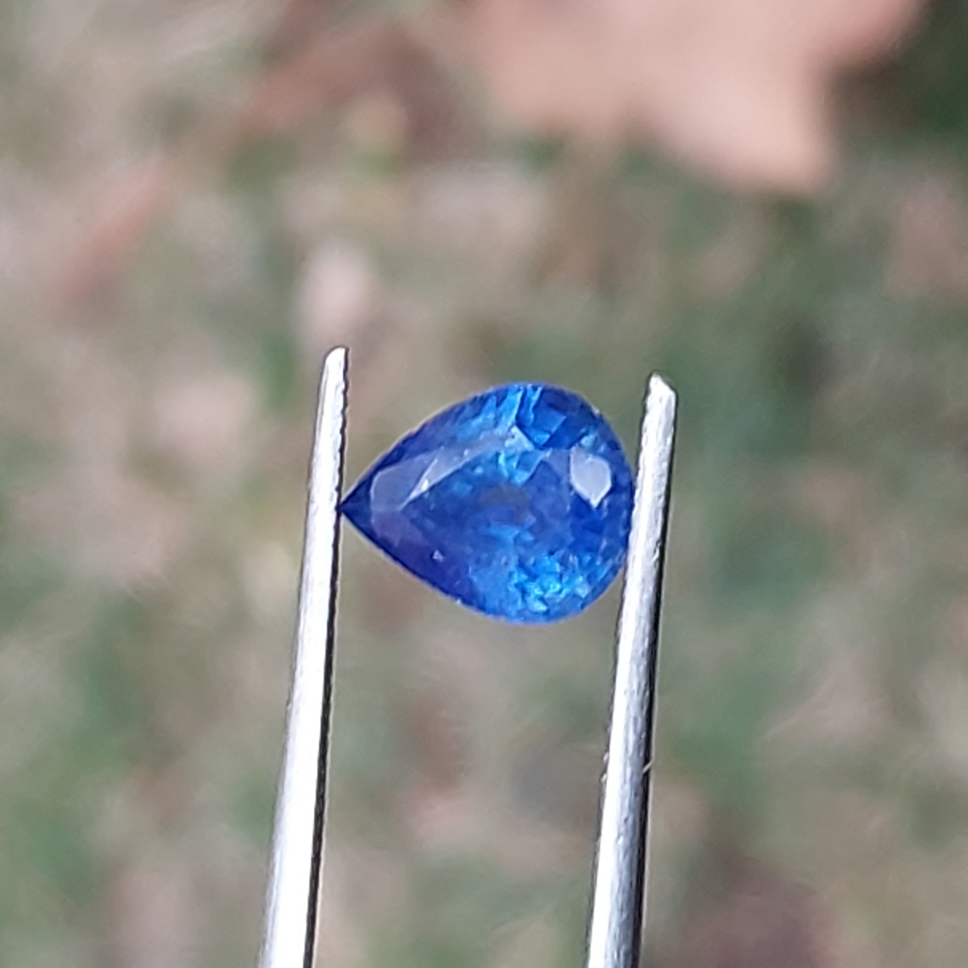 Bright & Pretty Fine Color Ceylon Blue Sapphire 1.49 Carats  Litnon.com