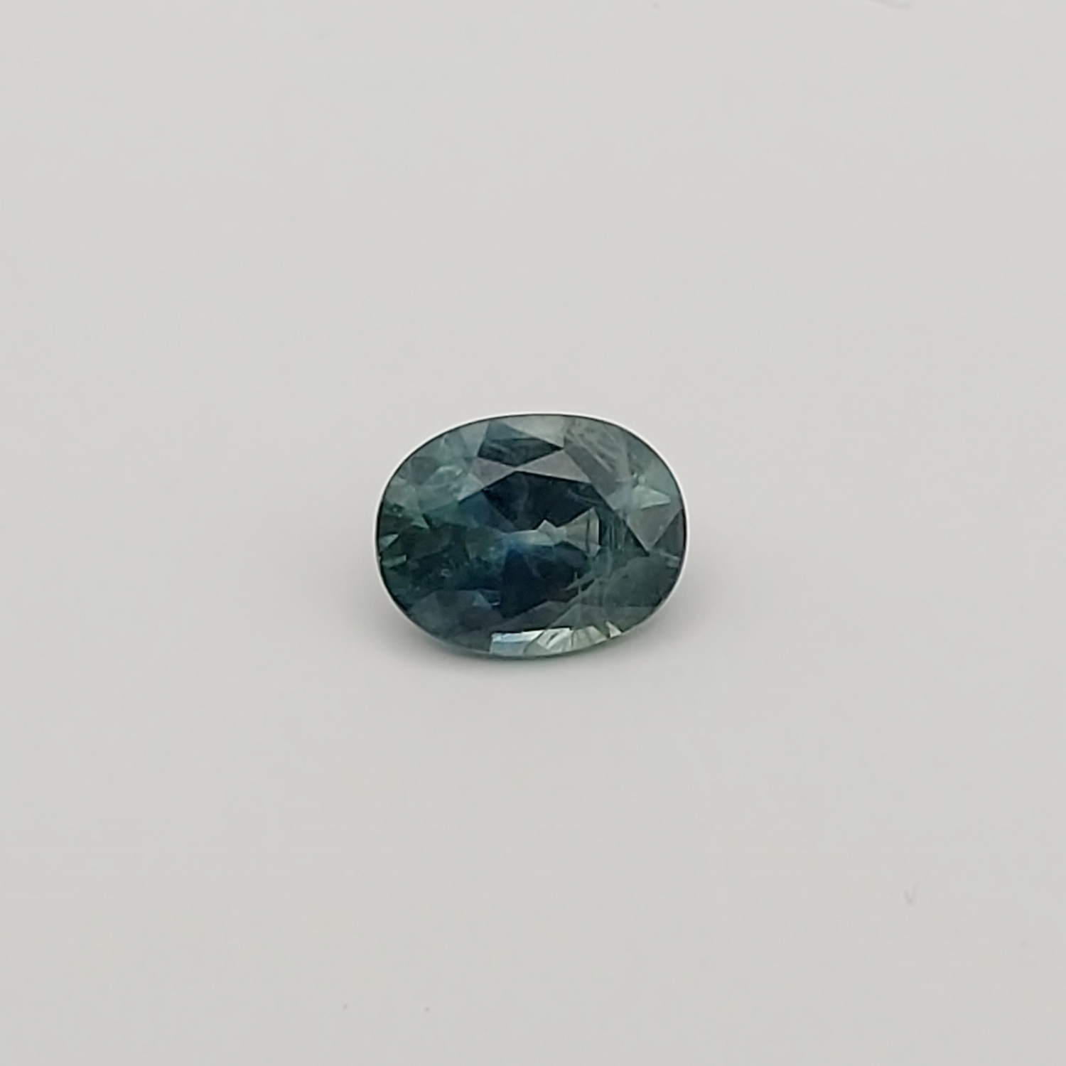 Large Bright Blue Montana Sapphire 1.77 Carats  Litnon.com