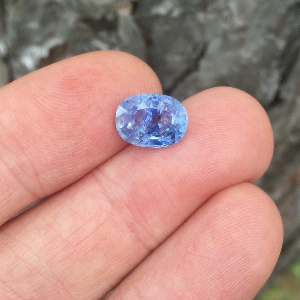 Big and Bright  Natural Ceylon Sapphire 5.28 ct  Litnon.com