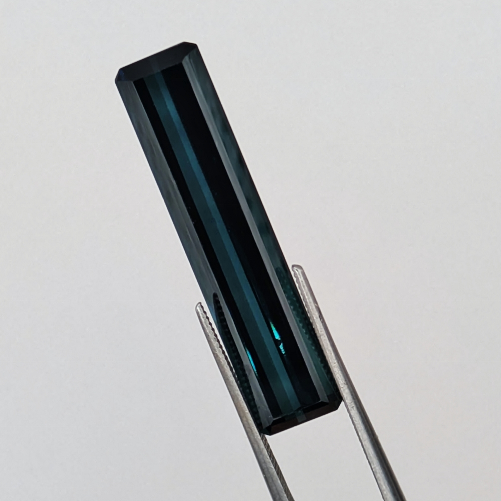Too Dark Old Stock Indicolite Tourmaline Brazil 8.99 Carats Litnon.com