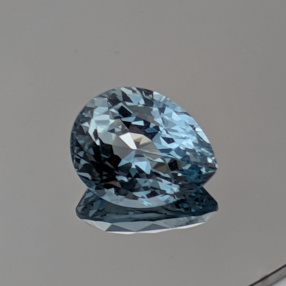 Top Cut and Natural Color Unusual Steel Blue Topaz 3.25 Carats Litnon.com