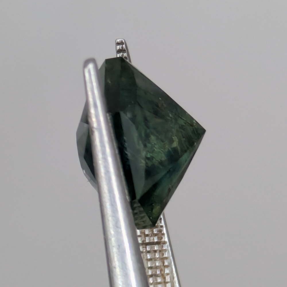 Large Natural Dark Blue Green Blue Montana Sapphire 5.34 Carats Litnon.com