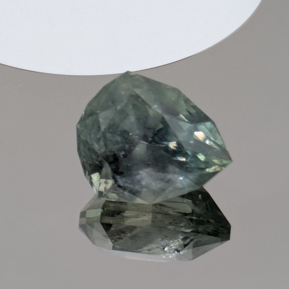 Large Natural Light Blue to Green Montana Sapphire  3.82 Carats Litnon.com