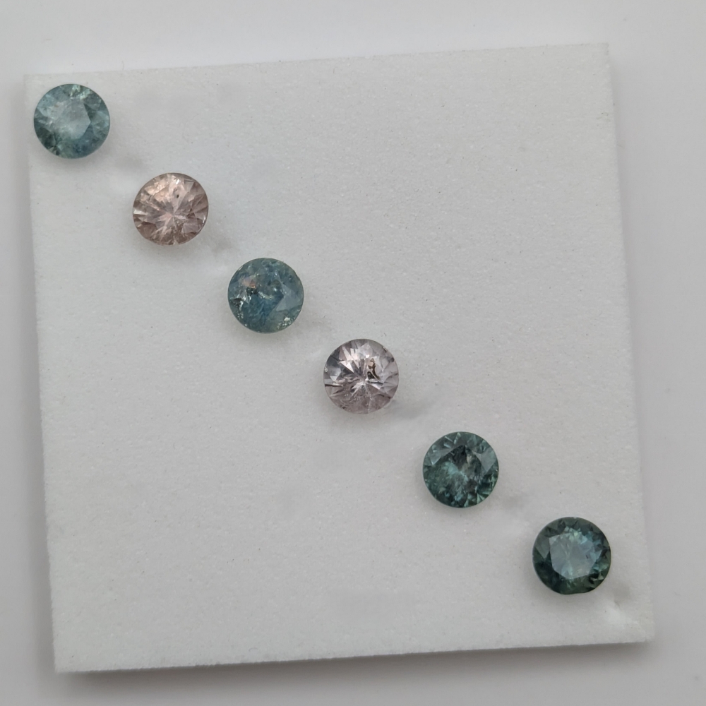 Unheated  Montana Sapphire Suite 1.80 Carats  Litnon.com