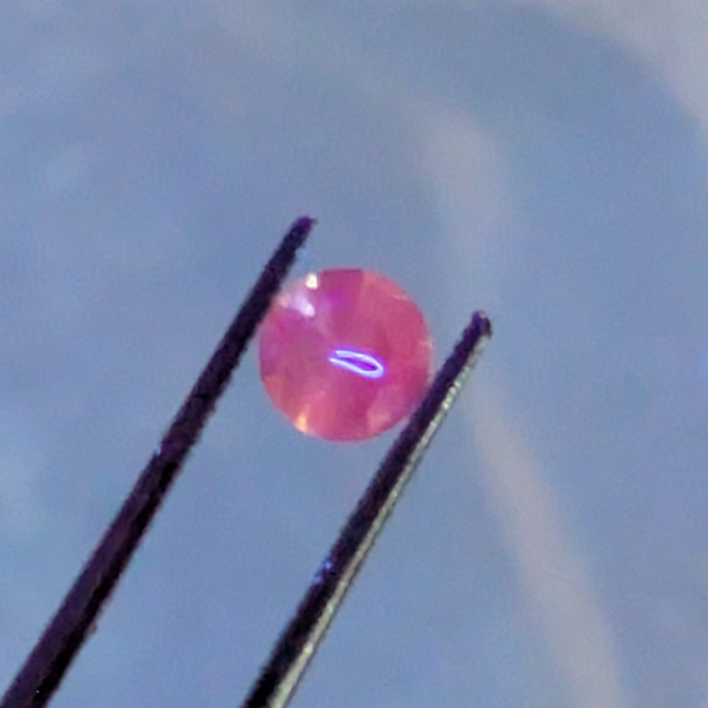 Unheated Color-Shift Pink to Lavender Montana Sapphire 0.64 Carats Litnon.com