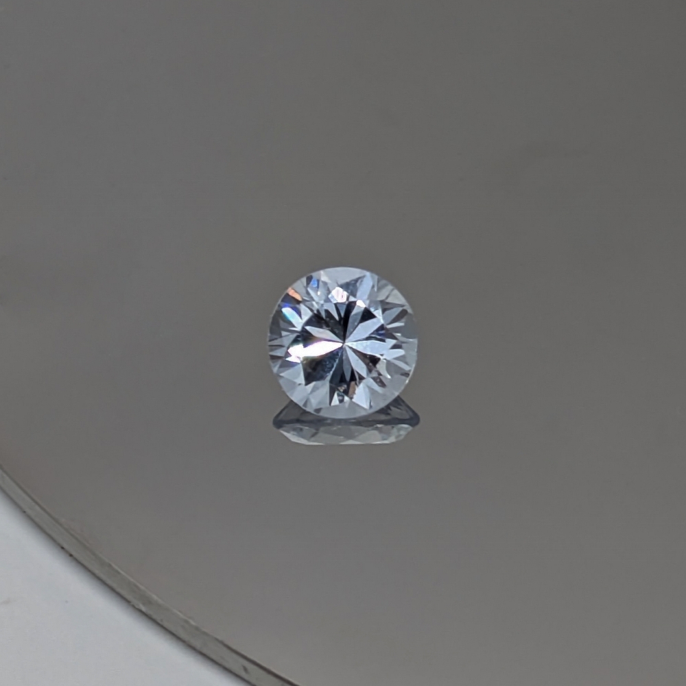 Very Light Blue - White  Montana Sapphire 0.67 Carats Litnon.com