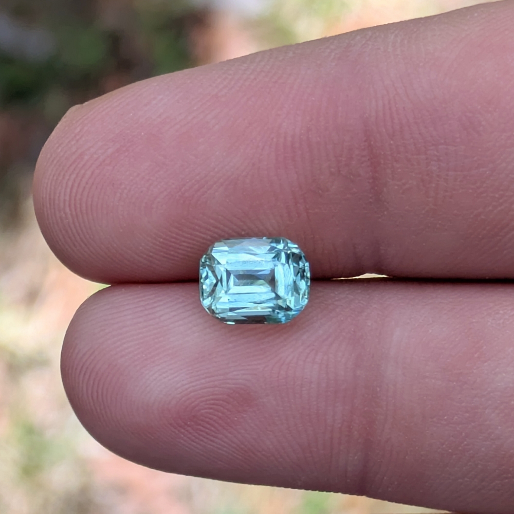 Open Color Afghanistan Seafoam Green Tourmaline 2.51 Carat Litnon.com