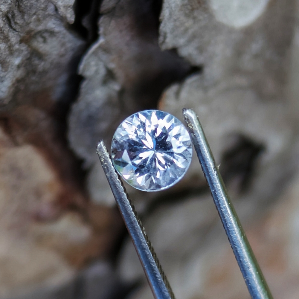 Light Sky Blue Montana Sapphire 0.66 Carats Litnon.com