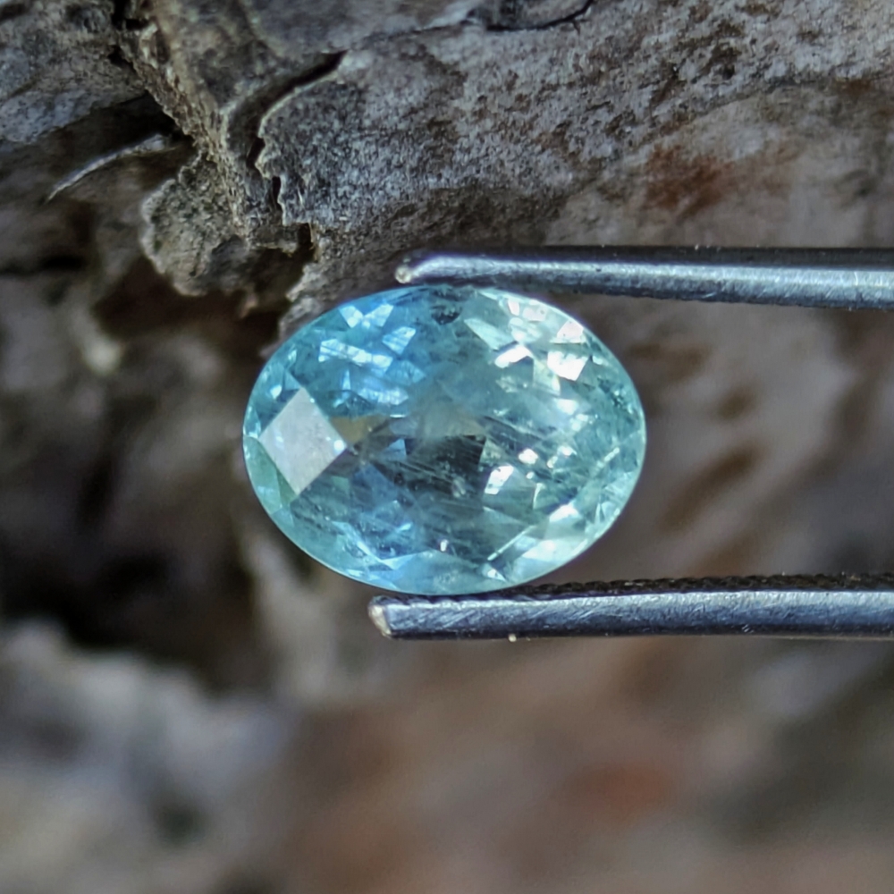 Well Cut Light Green To Blue Montana Sapphire 1.28 Carats Litnon.com