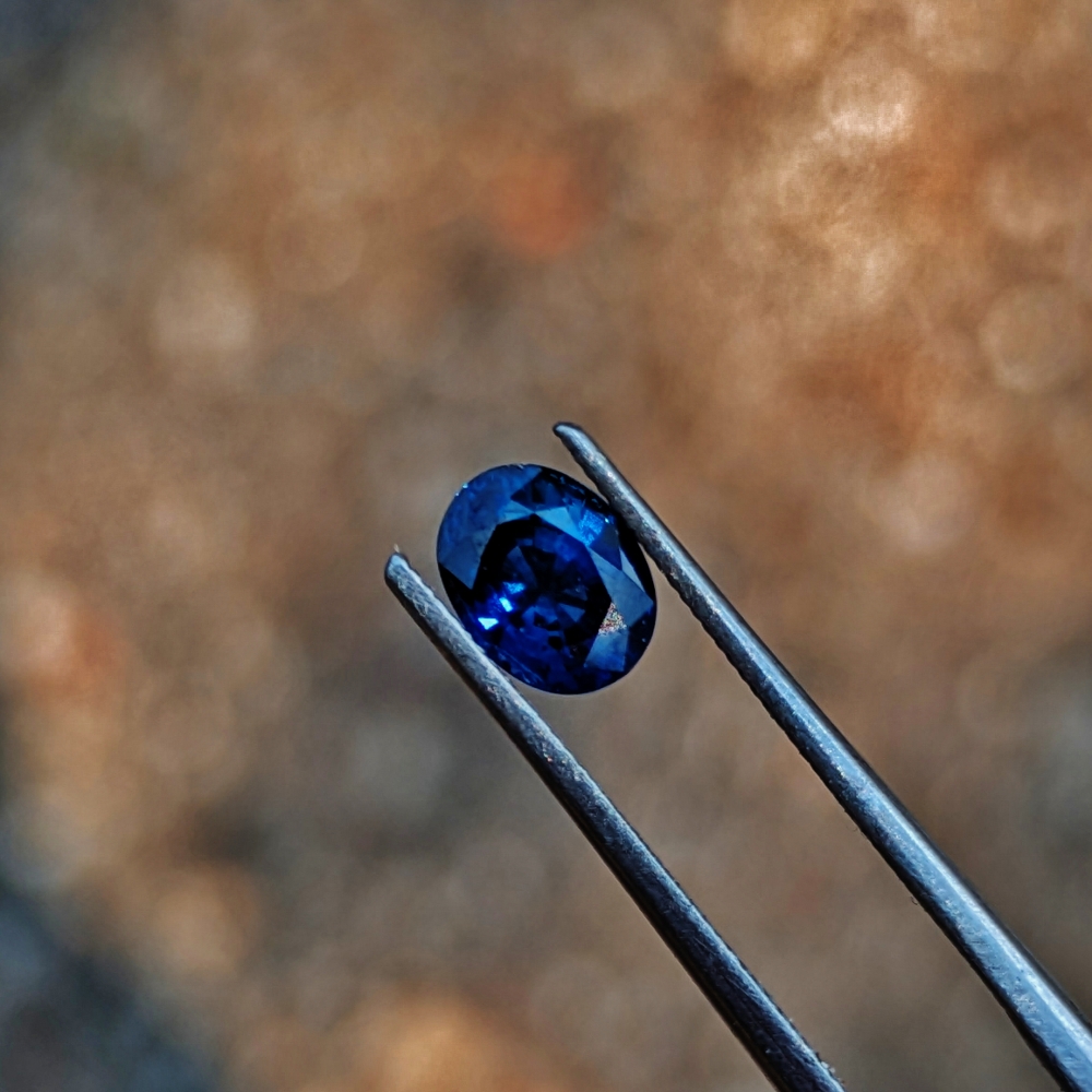 Deep Color Royal Blue Natural Sapphire Ceylon 0.97 Carats Litnon.com