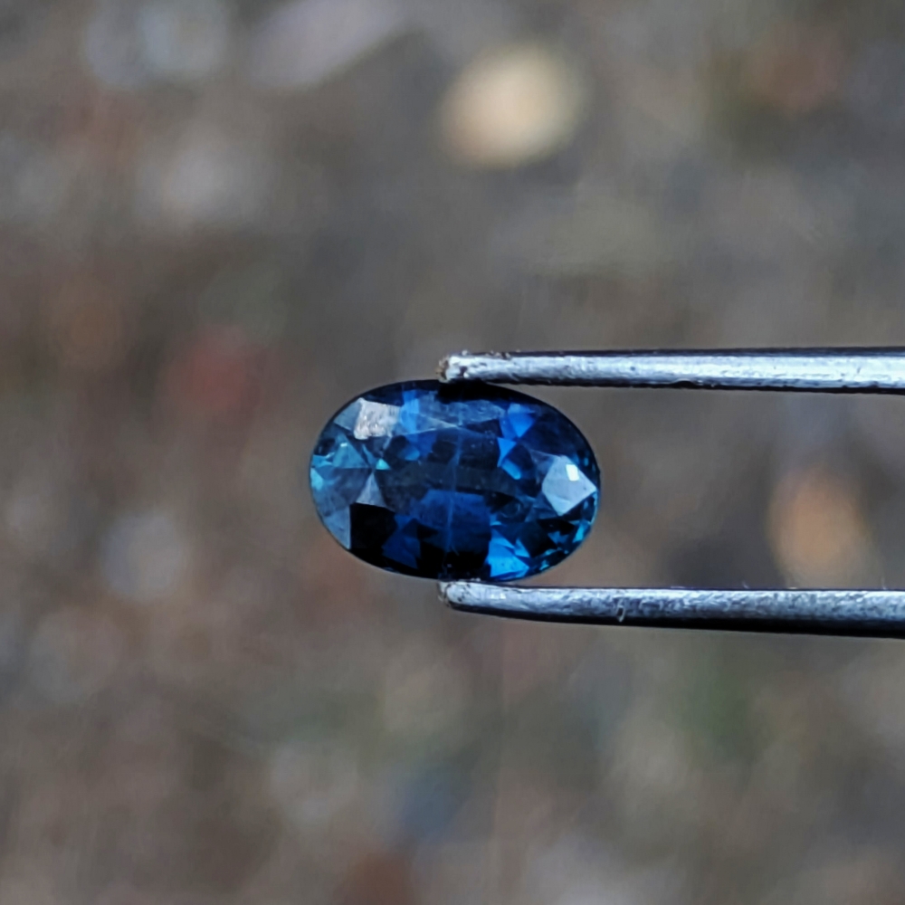 Deep Color Royal Blue Natural Sapphire Thailand 1.51 Carats Litnon.com